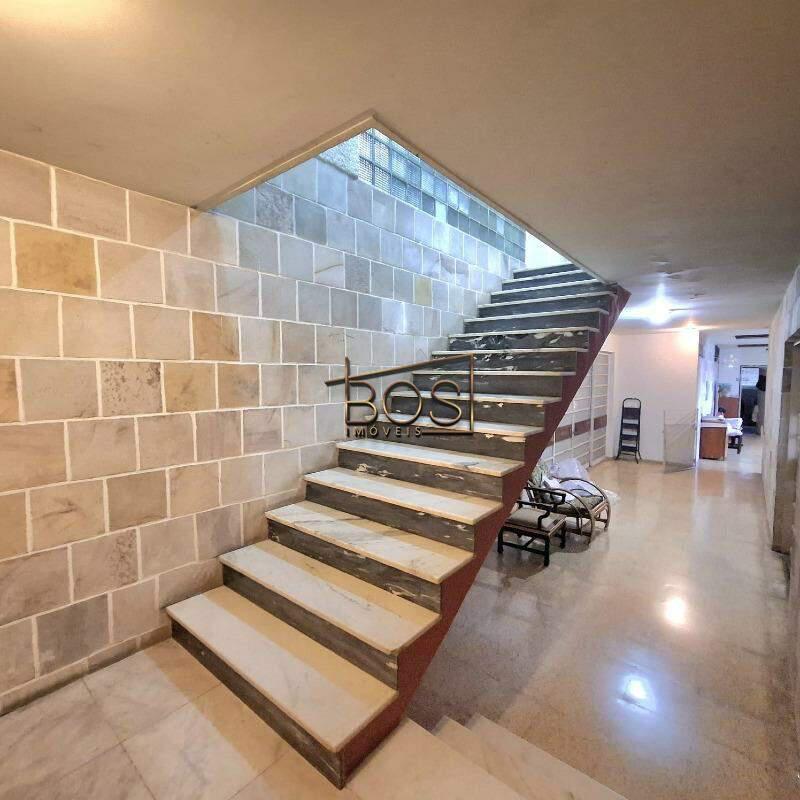 Casa, Cidade Jardim, 6 Quartos, 10 Vagas, 1 Suíte