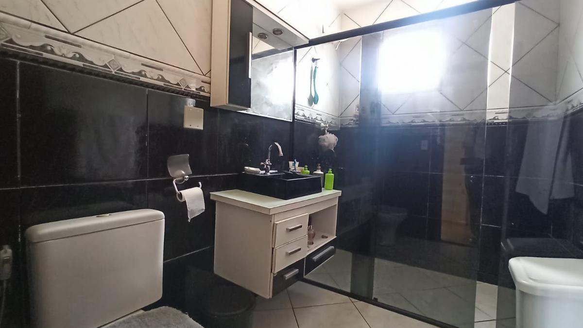 Casa, Jardim Pirineus, 4 Quartos, 5 Vagas, 1 Suíte