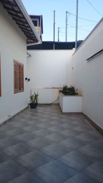 Casa, Vila Santo Antônio de Pádua, 4 Quartos, 5 Vagas, 1 Suíte