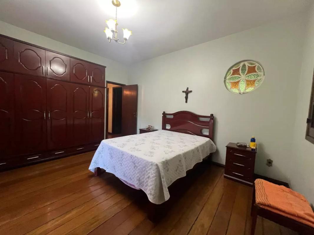 Casa, Barreiro, 5 Quartos, 4 Vagas, 1 Suíte