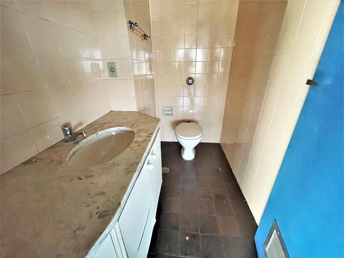Sala, Centro, 0 Quarto, 10 Vagas