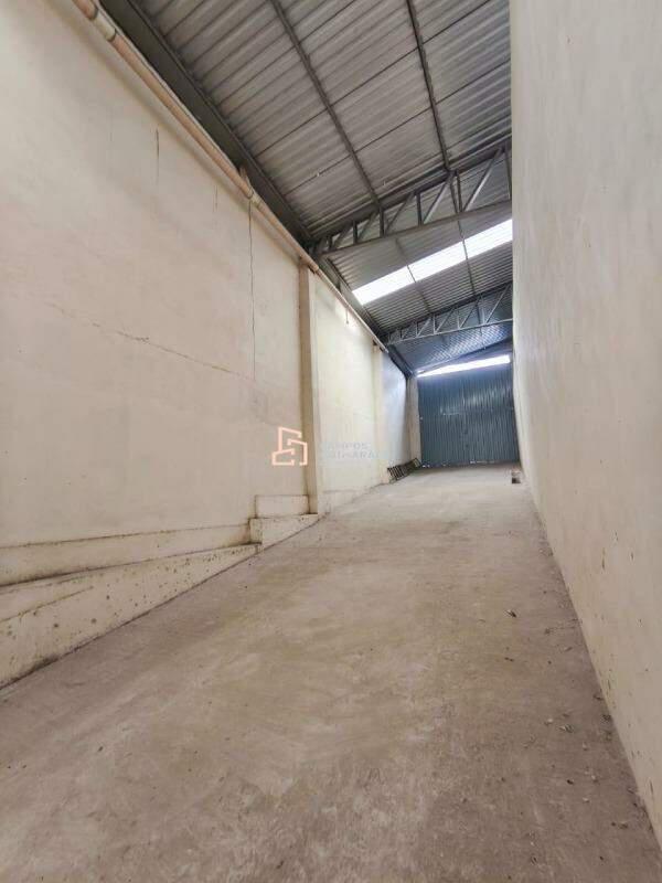 Galpão, Vila Universal