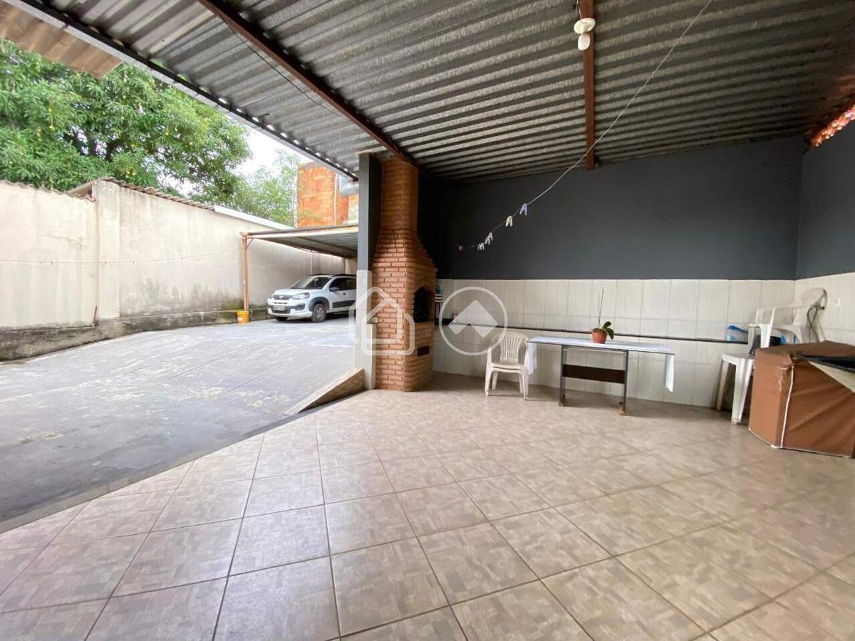 Casa, Dom Bosco, 3 Quartos, 8 Vagas