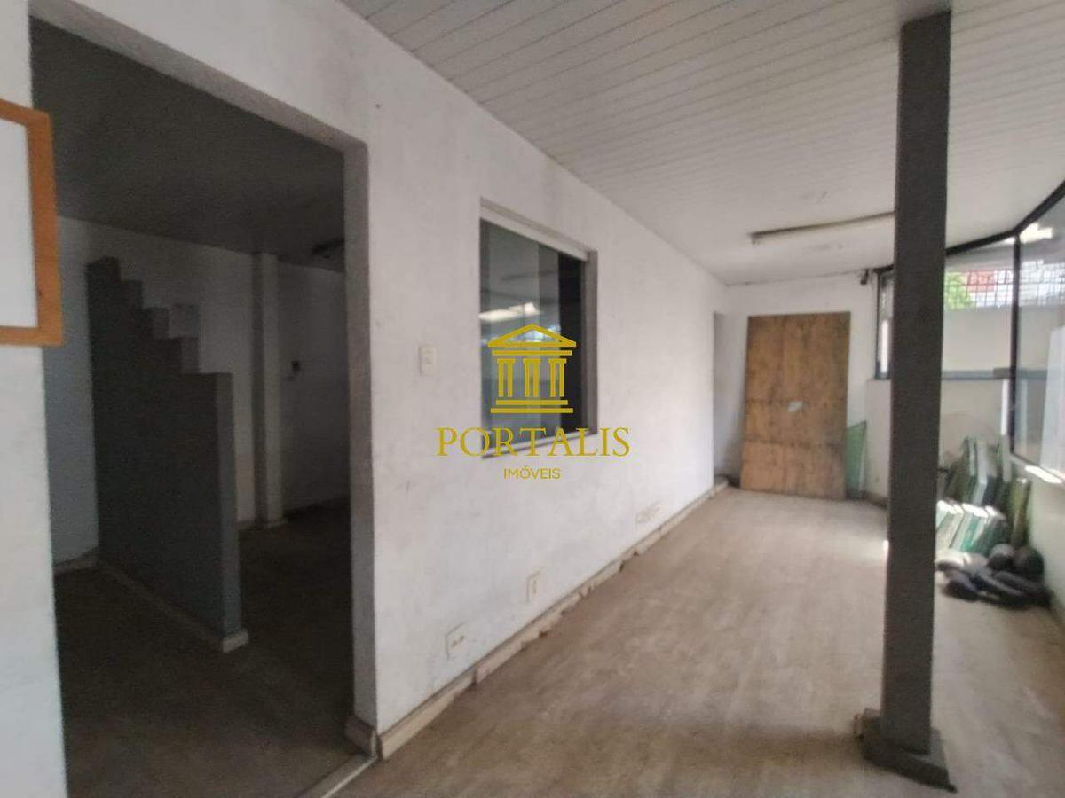 Galpão, Prado, 0 Quarto, 20 Vagas