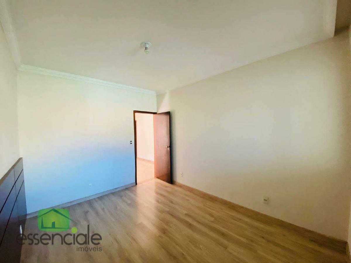 Casa, Jardim Riacho das Pedras, 4 Quartos, 4 Vagas, 2 Suítes