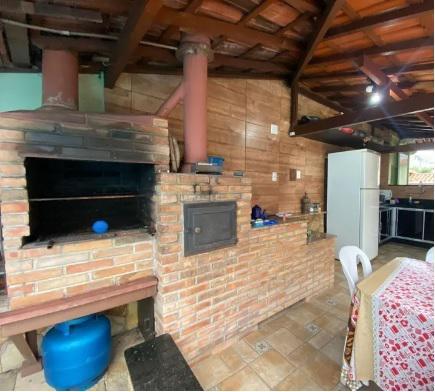 Casa, Castelo, 4 Quartos, 5 Vagas, 2 Suítes