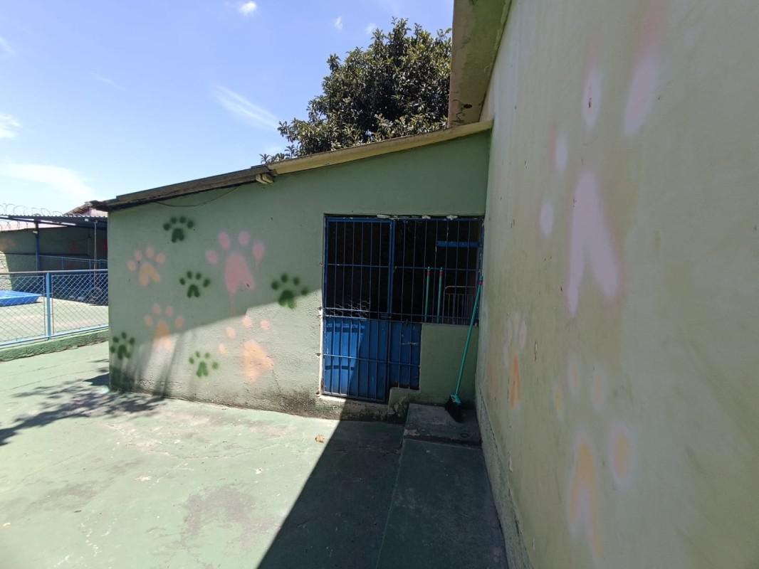 Casa, Cinquentenário, 2 Quartos, 0 Vaga