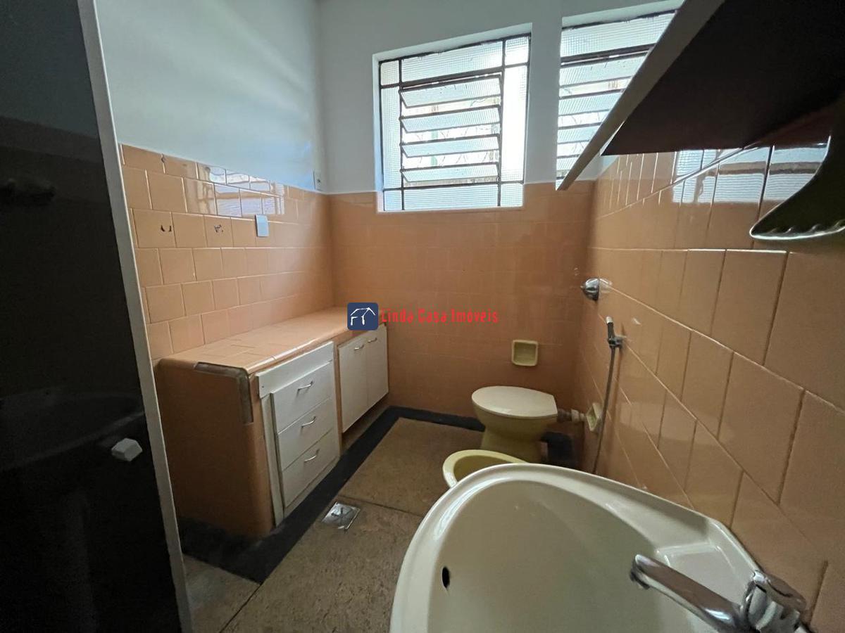 Casa Comercial, Carlos Prates, 4 Quartos, 2 Vagas, 1 Suíte
