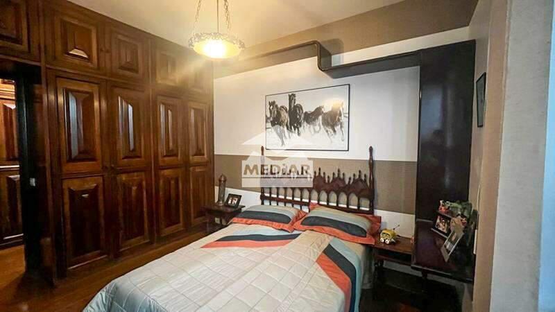 Casa, Comiteco, 5 Quartos, 6 Vagas, 2 Suítes