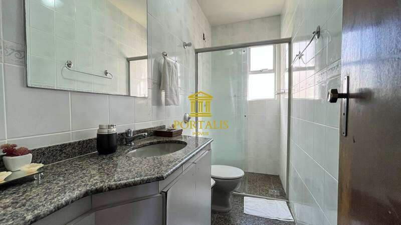 Cobertura, Luxemburgo, 4 Quartos, 2 Vagas, 1 Suíte