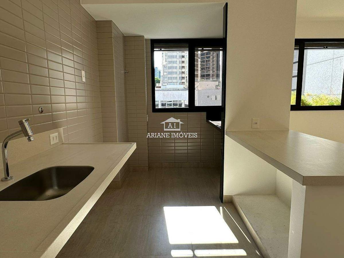 Apartamento, Centro, 3 Quartos, 0 Vaga, 3 Suítes
