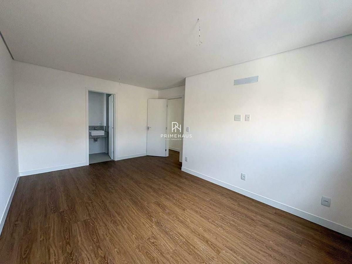 Apartamento, Castelo, 4 Quartos, 4 Vagas, 4 Suítes