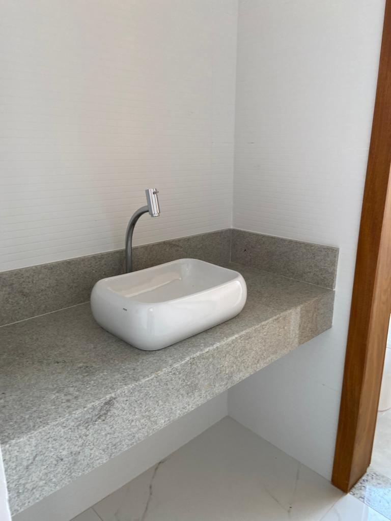 Casa, Centro, 3 Quartos, 1 Vaga, 3 Suítes