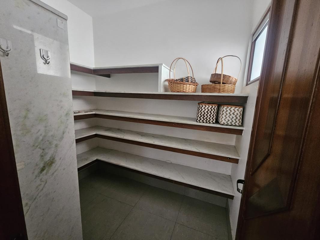 Casa, Fernão Dias, 5 Quartos, 4 Vagas, 5 Suítes