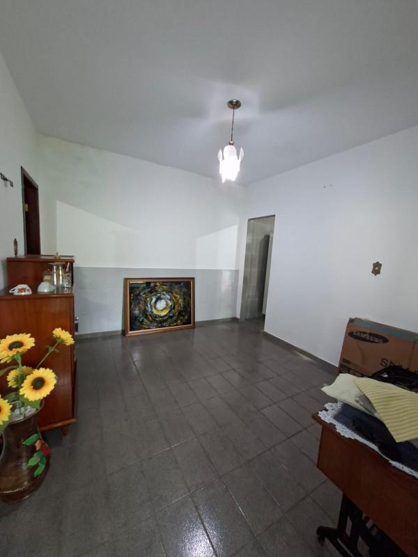 Casa, Novo Santa Cecília (barreiro), 4 Quartos, 8 Vagas