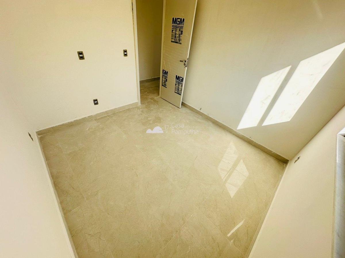 Casa, Santa Branca, 3 Quartos, 4 Vagas, 1 Suíte