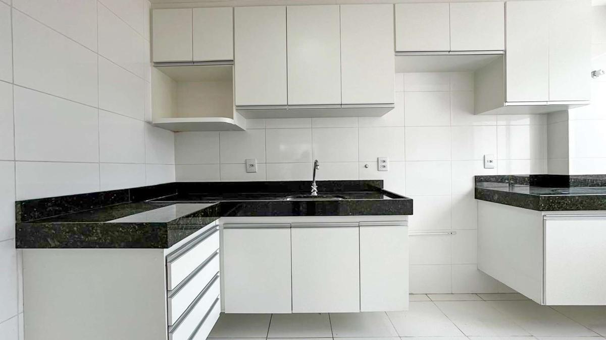 Apartamento, Serra, 2 Quartos, 2 Vagas, 1 Suíte
