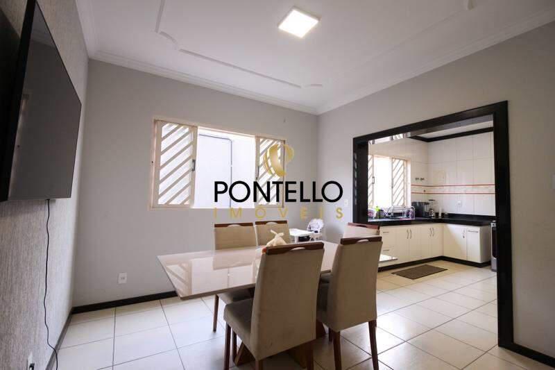 Casa, João Pinheiro, 5 Quartos, 5 Vagas, 1 Suíte