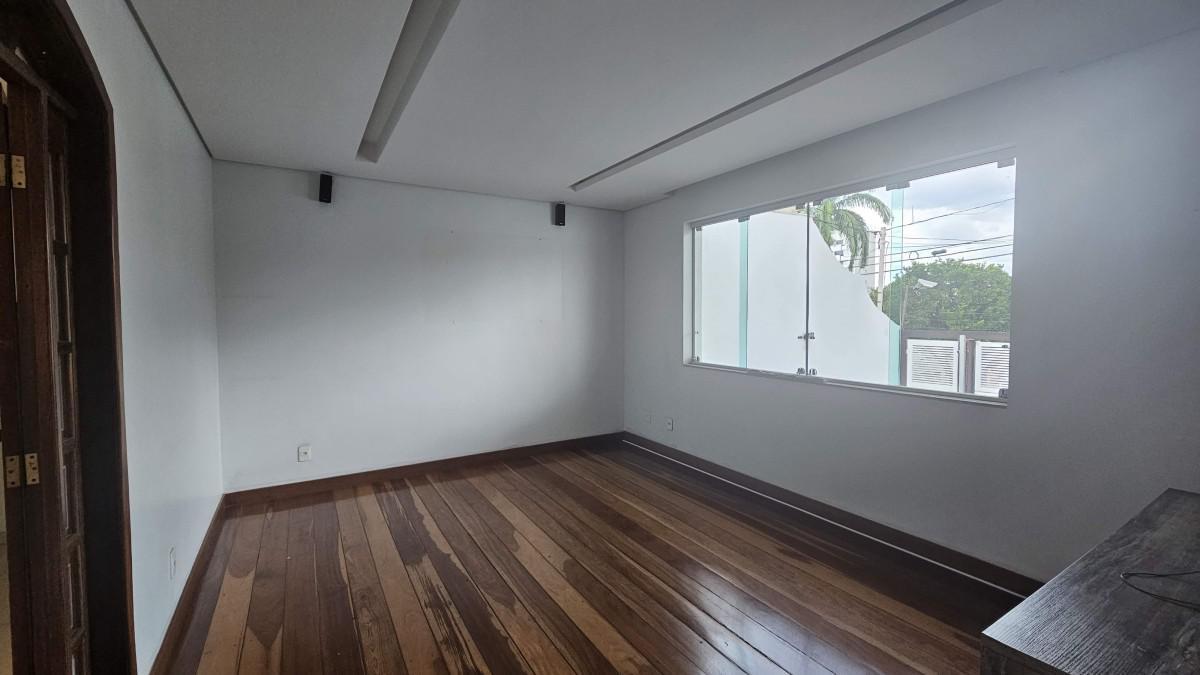 Casa, Nova Floresta, 5 Quartos, 4 Vagas, 2 Suítes