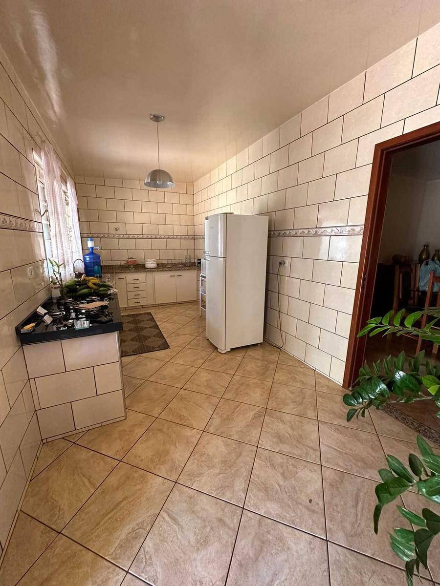 Casa, Centro, 3 Quartos, 1 Vaga, 1 Suíte