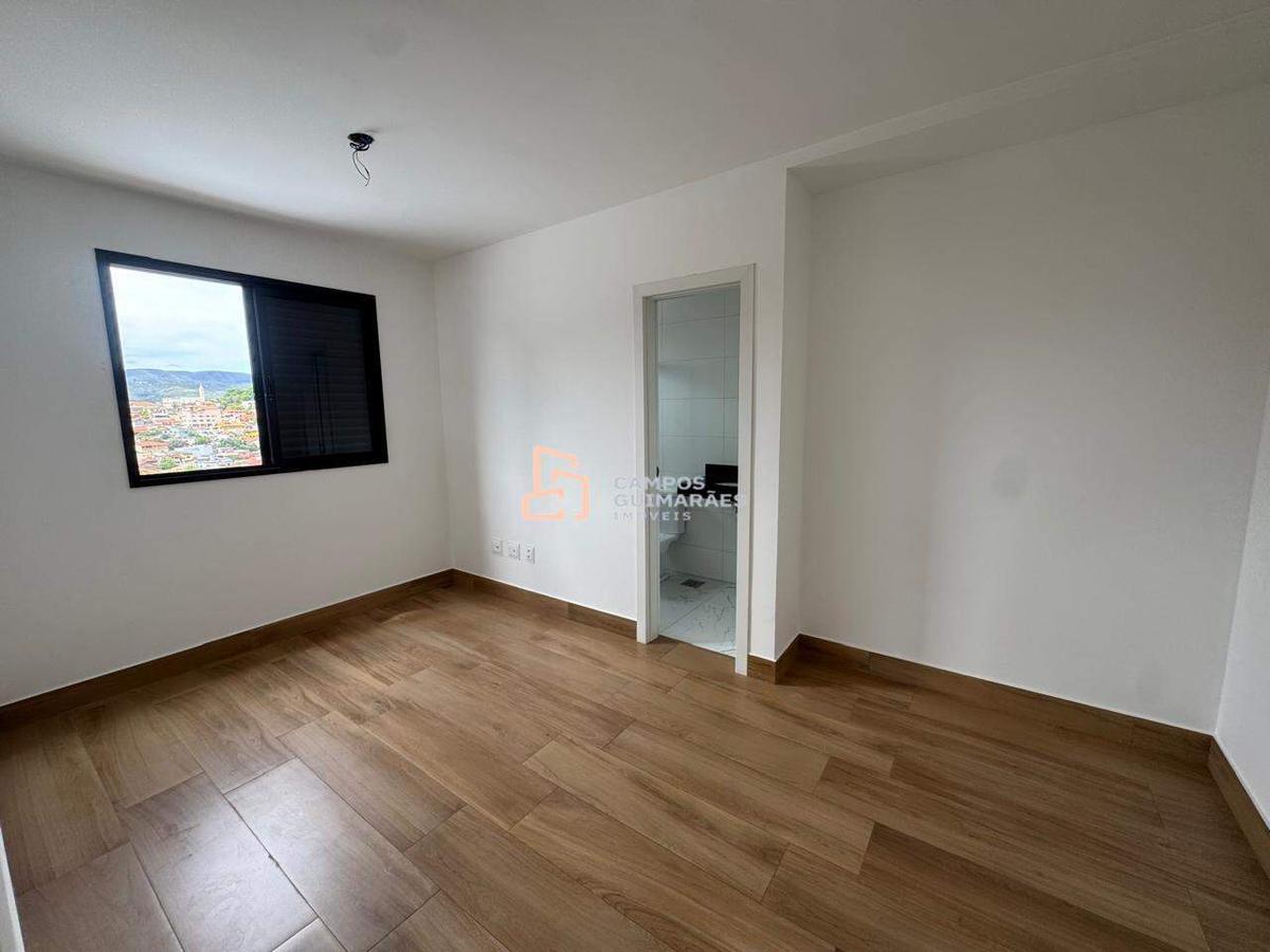 Apartamento, Barreiro, 3 Quartos, 2 Vagas, 1 Suíte