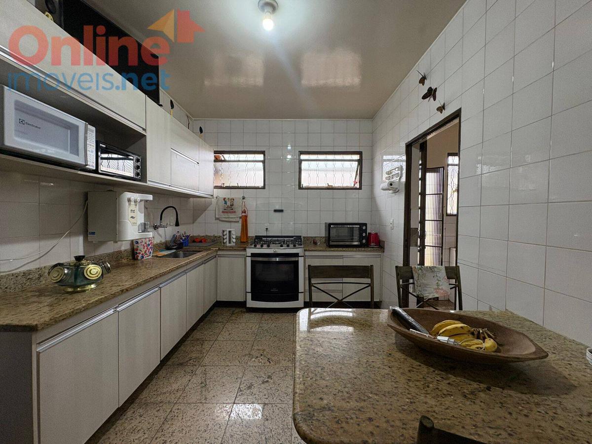 Casa, Dona Clara, 3 Quartos, 0 Vaga, 1 Suíte