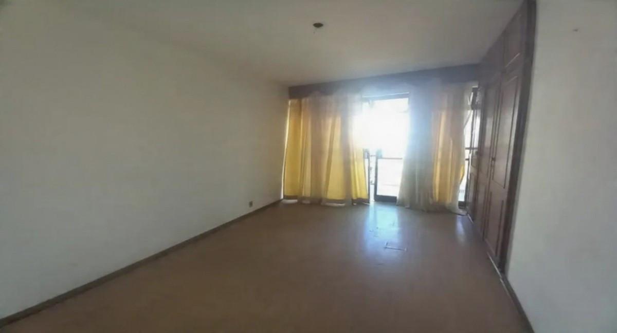 Casa, Cidade Nova, 5 Quartos, 3 Vagas, 1 Suíte