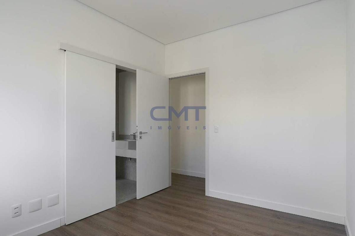 Apartamento, Cruzeiro, 4 Quartos, 4 Vagas, 2 Suítes