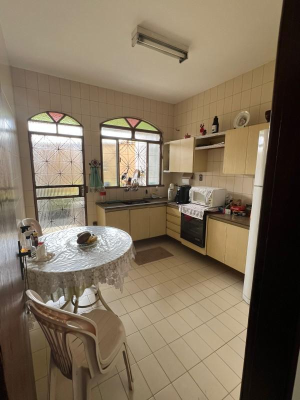 Casa, Amazonas, 4 Quartos, 3 Vagas, 2 Suítes