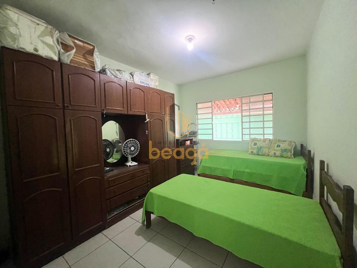 Casa, Parque Turistas, 3 Quartos, 2 Vagas, 1 Suíte