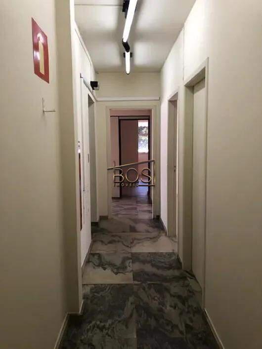 Prédio, Funcionários, 0 Quarto, 14 Vagas