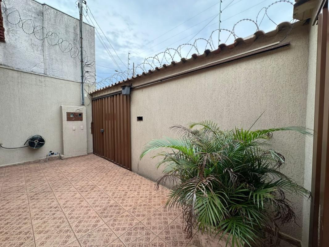 Casa, Santa Cecília Vale do Jatobá (barreiro), 4 Quartos, 2 Vagas