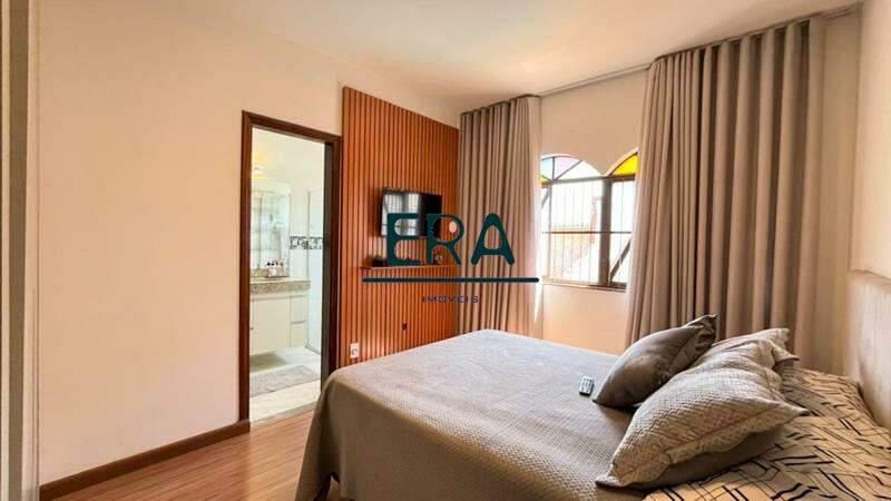 Casa, Alto Barroca, 5 Quartos, 2 Vagas, 2 Suítes