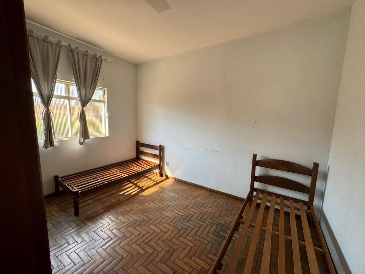 Casa, Renascença, 8 Quartos, 0 Vaga