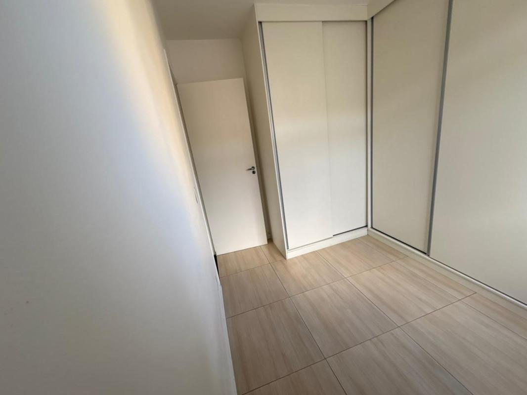 Apartamento, Vila das Flores, 2 Quartos, 1 Vaga