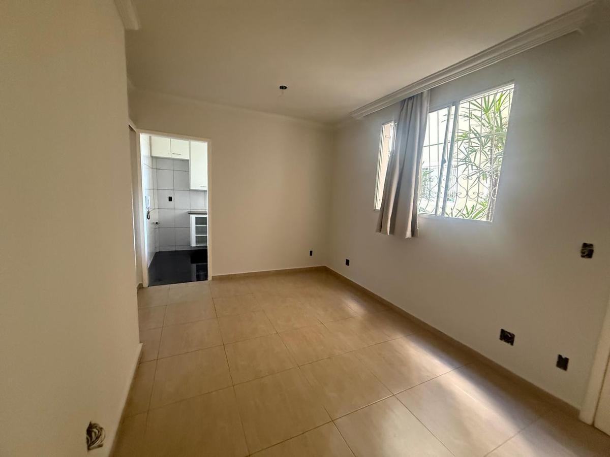 Apartamento, Santa Cruz, 2 Quartos, 1 Vaga