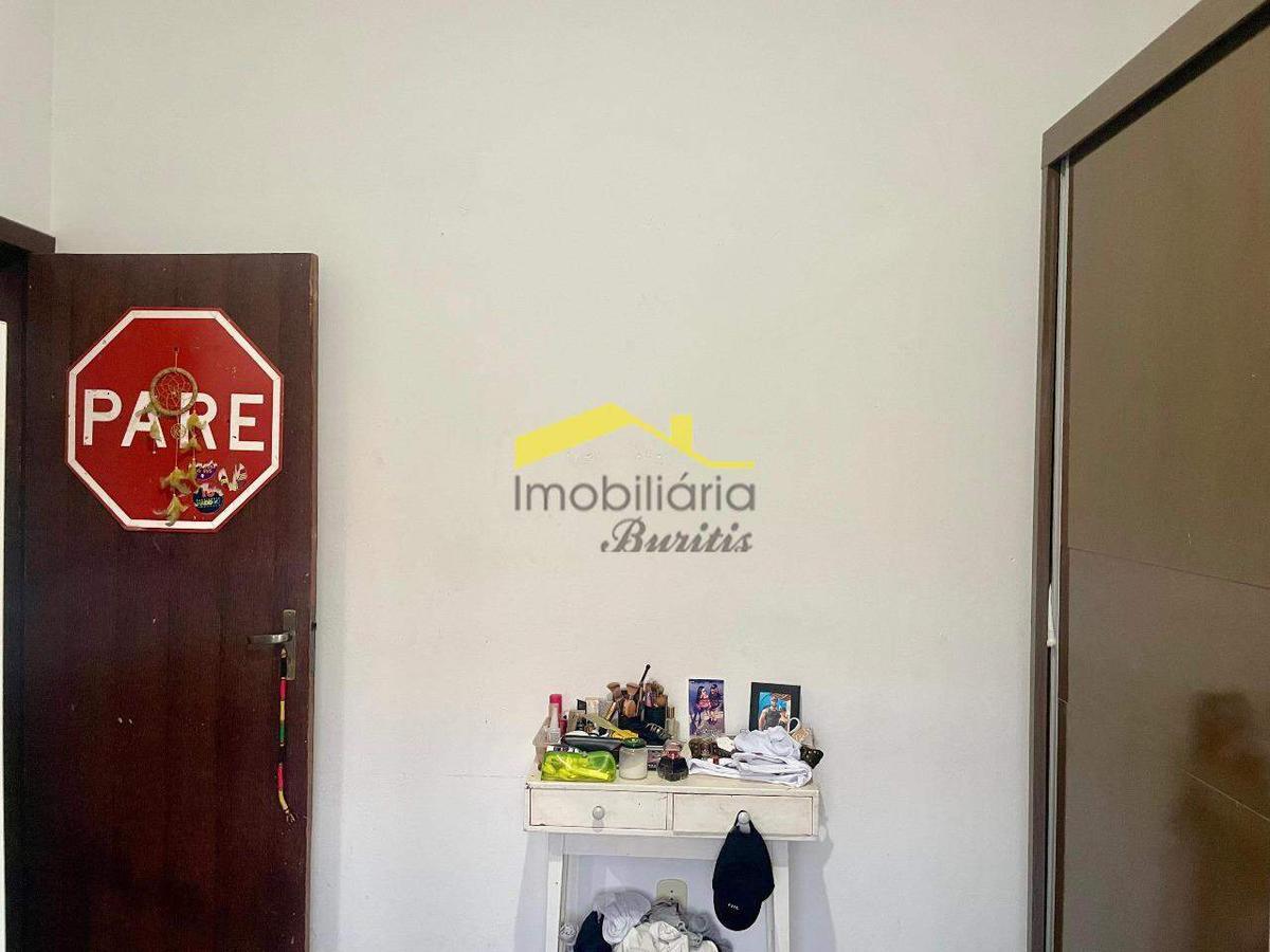 Casa, Jardim América, 9 Quartos, 4 Vagas, 2 Suítes
