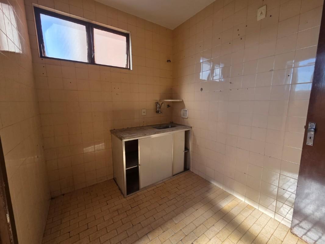 Apartamento, Conjunto Califórnia, 3 Quartos, 2 Vagas