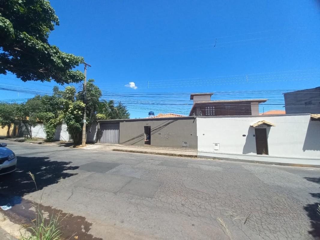 Casa, Caiçaras, 4 Quartos, 6 Vagas, 3 Suítes
