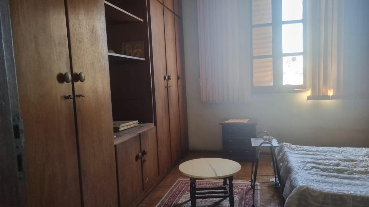 Casa, Santa Efigênia, 3 Quartos, 0 Vaga