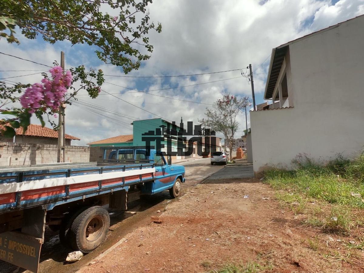 Lote, Parque Nossa Senhora das Graças, 0 Quarto, 0 Vaga