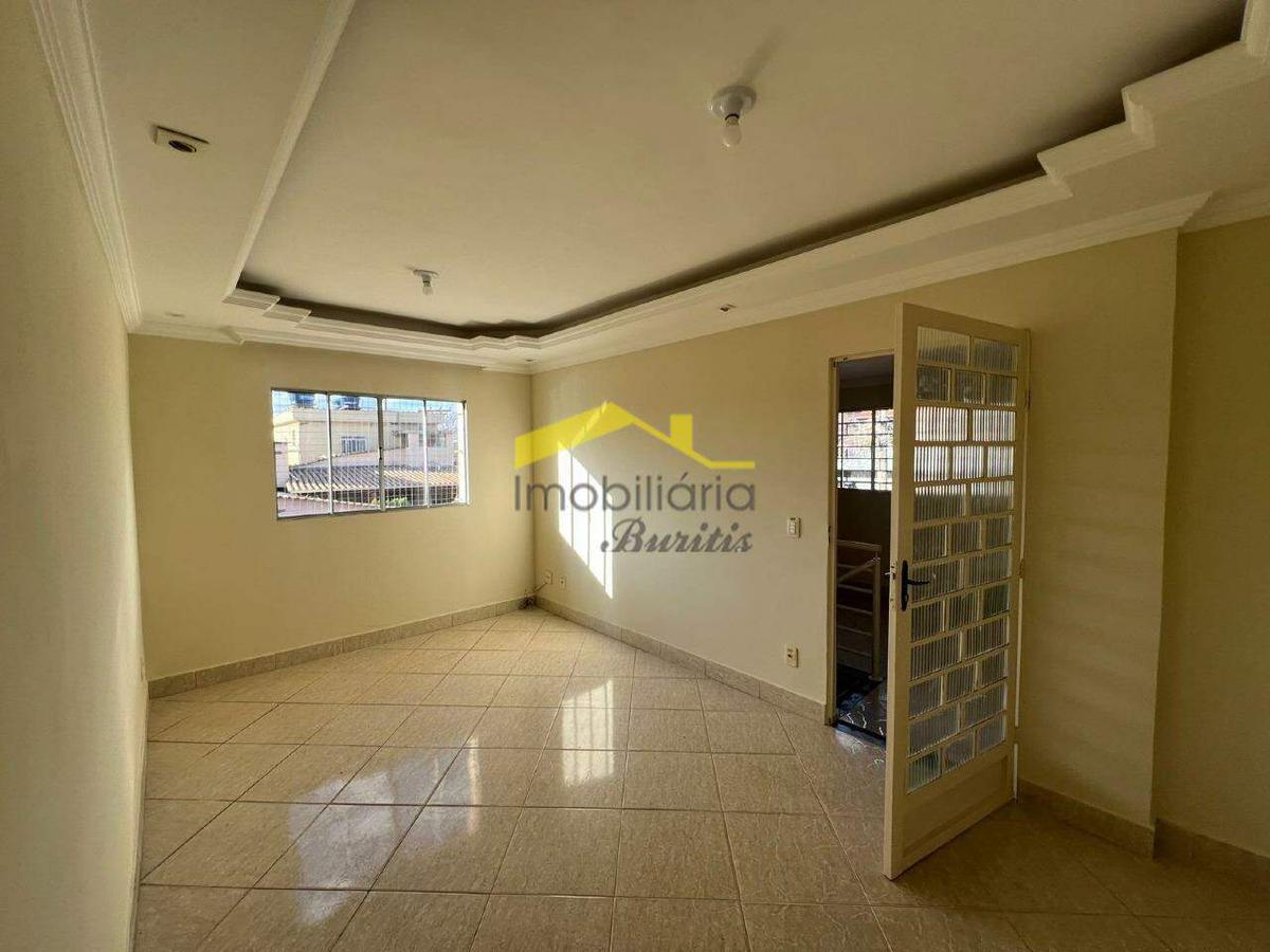 Casa, Cinquentenário, 3 Quartos, 2 Vagas, 1 Suíte