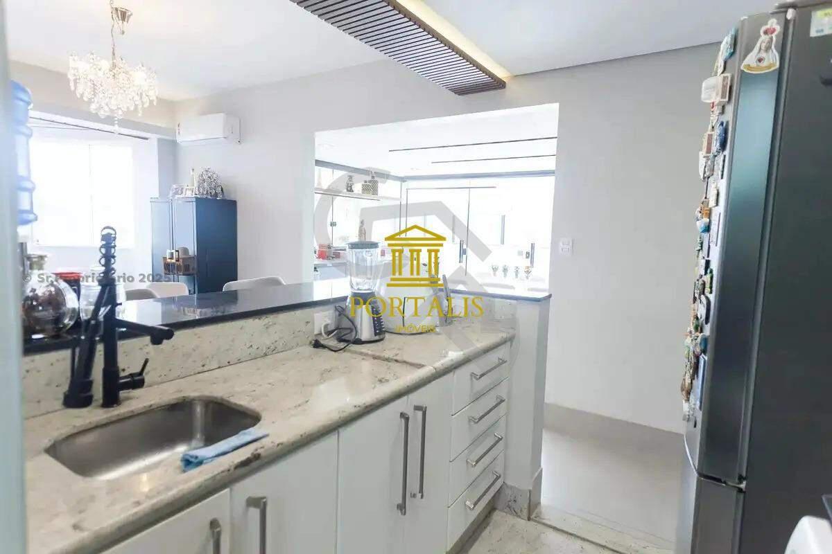 Cobertura, Estoril, 2 Quartos, 2 Vagas, 1 Suíte