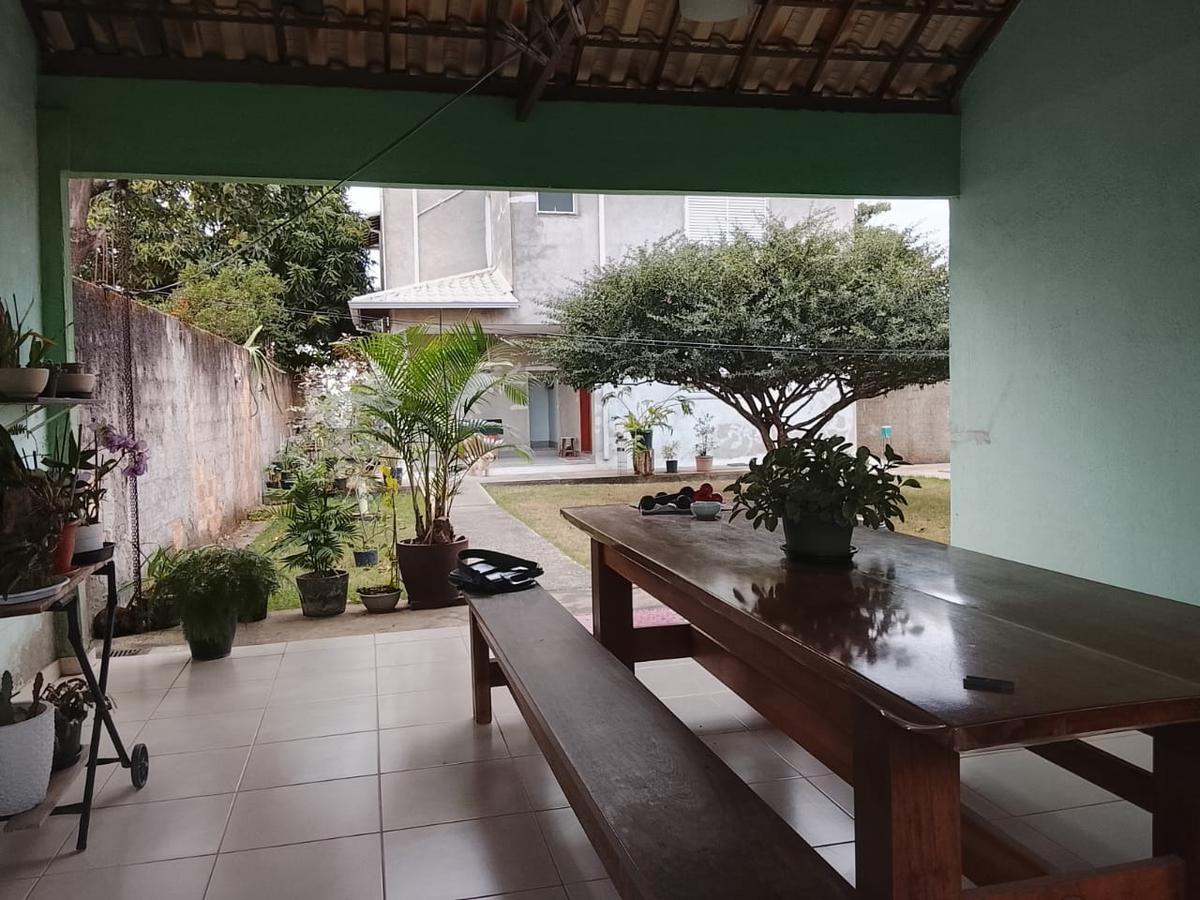 Casa, Trevo, 7 Quartos, 8 Vagas, 3 Suítes