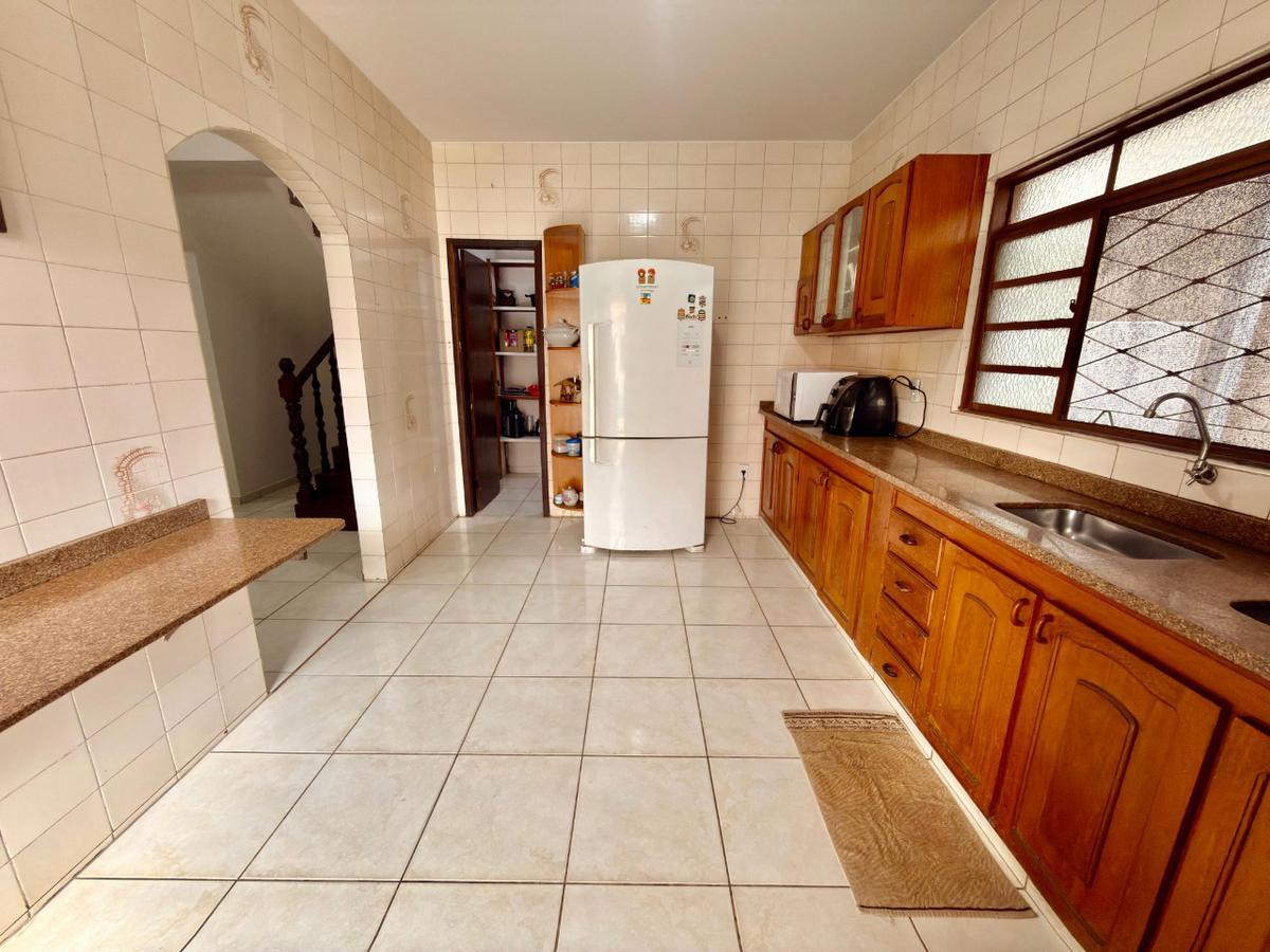 Casa, Jardim Leblon, 4 Quartos, 4 Vagas, 1 Suíte