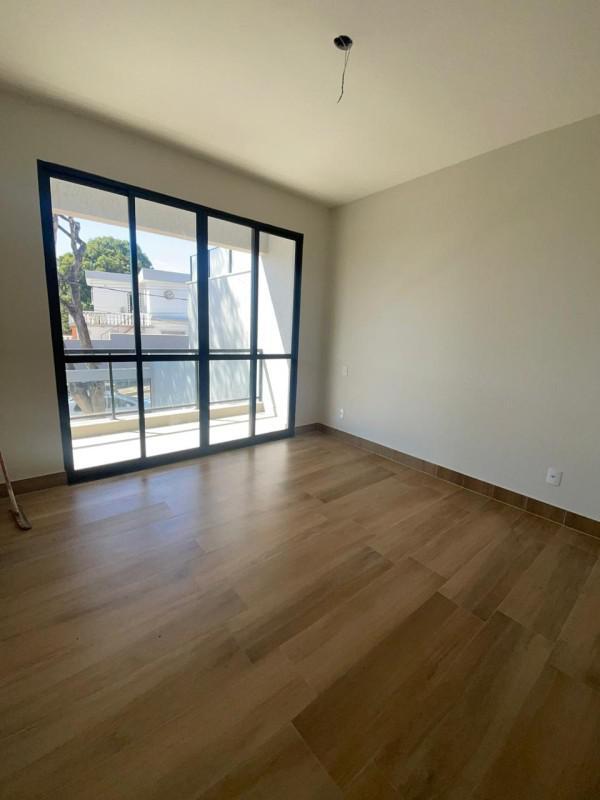 Casa, Vila Clóris, 3 Quartos, 2 Vagas, 1 Suíte