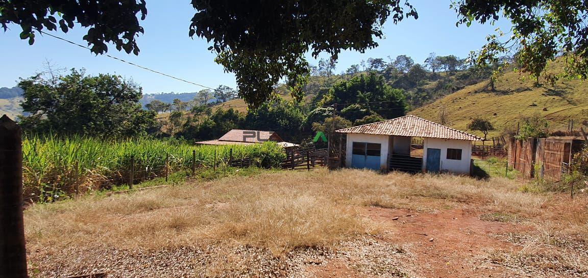 Fazenda, Centro, 2 Quartos, 0 Vaga