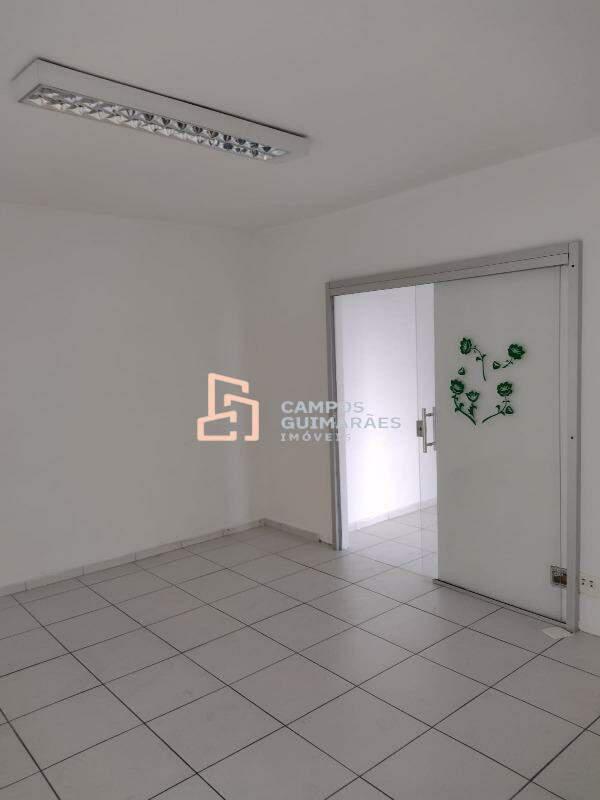 Sala, Centro