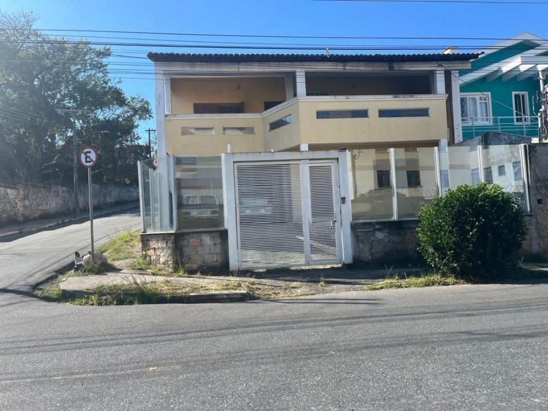 Casa, Alípio de Melo, 3 Quartos, 4 Vagas, 1 Suíte
