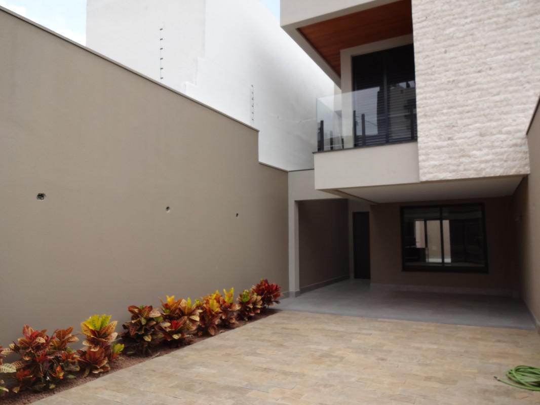 Casa, Jaraguá, 4 Quartos, 3 Vagas, 1 Suíte